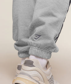 Gymshark Embroidered Logo Joggers - Light Grey Core Marl
