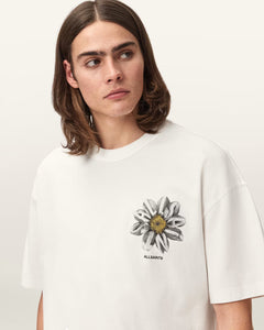 Petals Boxy Short Sleeve Graphic Chalk White T-Shirt