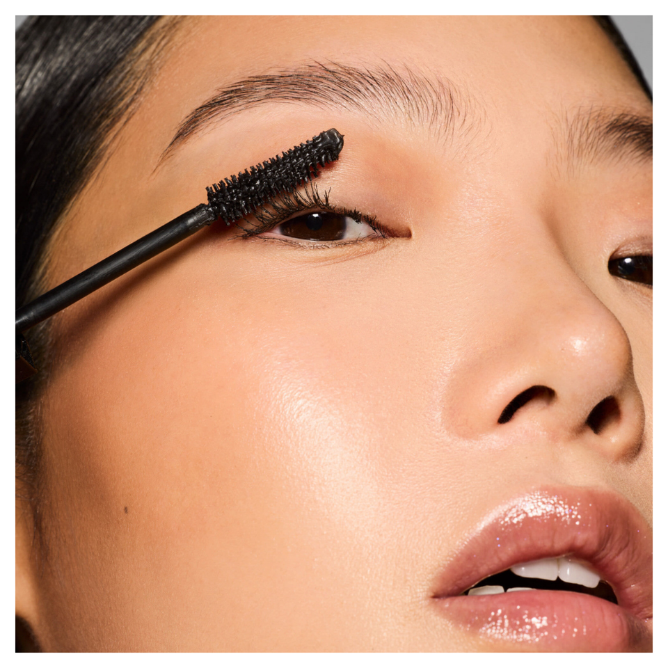Hella Thicc Volumizing Mascara
