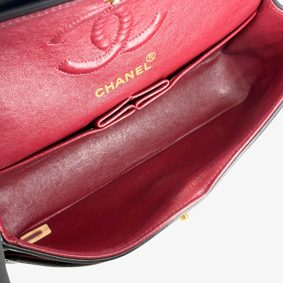 RG608 - CHANEL Vintage Black Lambskin 23cm Classic Flap Bag