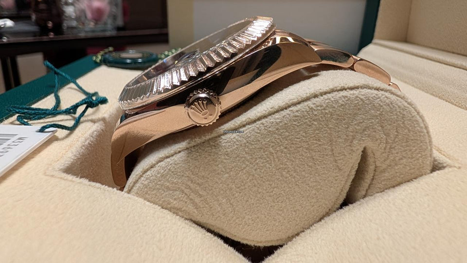 Rolex | Sky-Dweller | 336935 | 42 mm | Rose gold | Blue | Manual winding