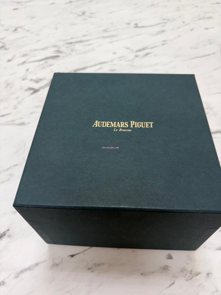 Audemars Piguet Royal Oak Offshore Full set New 2025. yea