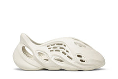 Yeezy Foam RNNR Ararat (2020/2022)