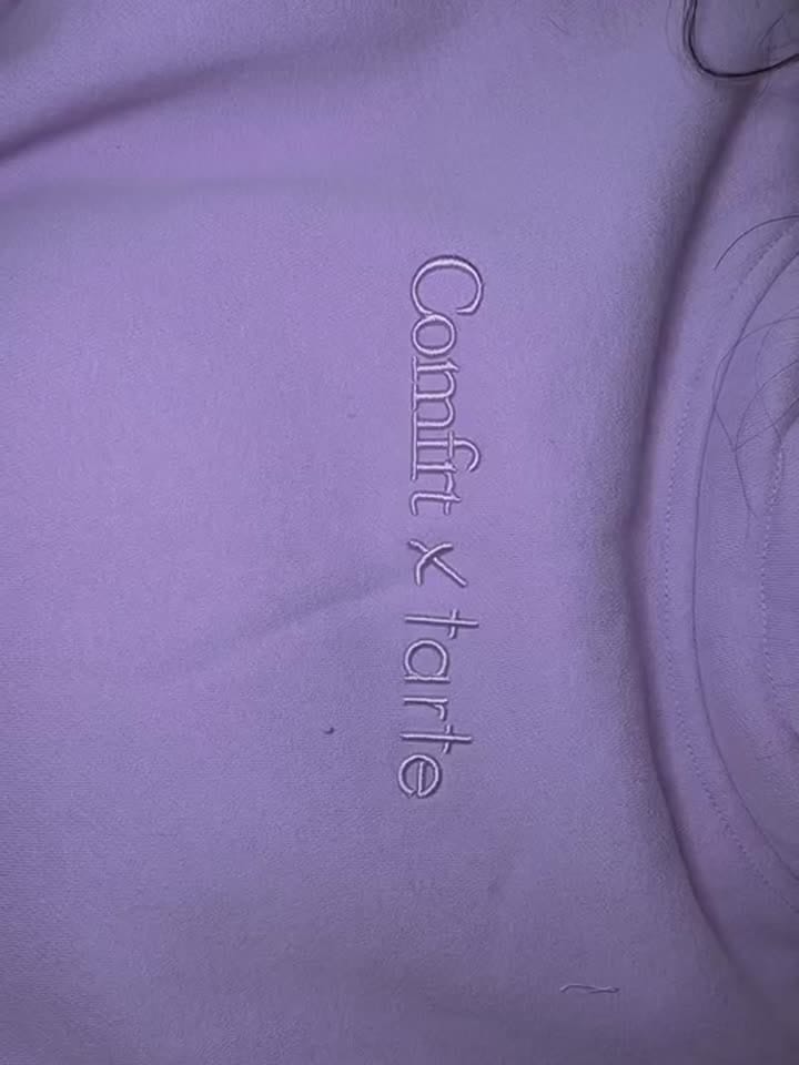 tarte x Comfrt airplane mode travel hoodie