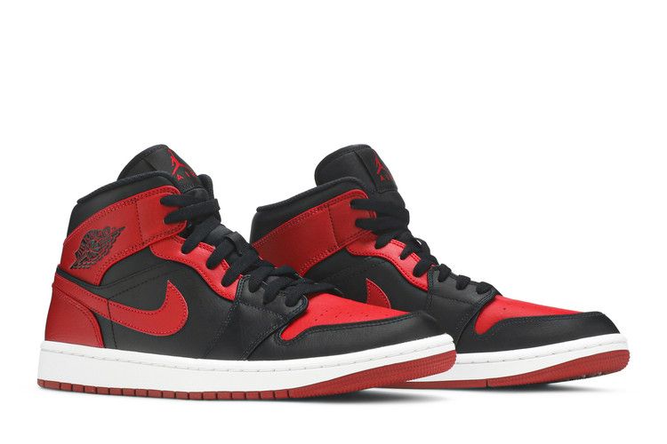 Air Jordan 1 Mid Banned