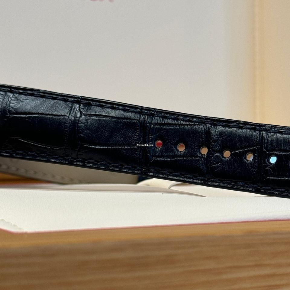 Omega De Ville