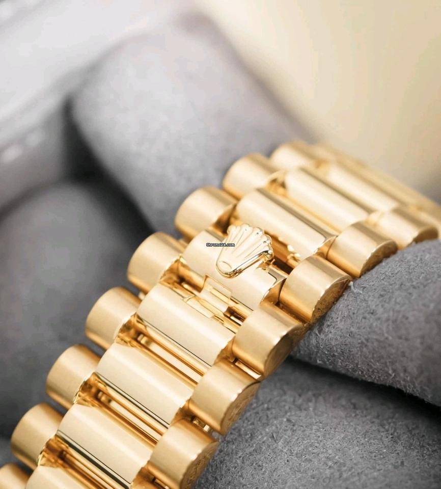 Rolex | Day-Date | 128238 | 36 x 43 mm | Yellow gold | Automatic