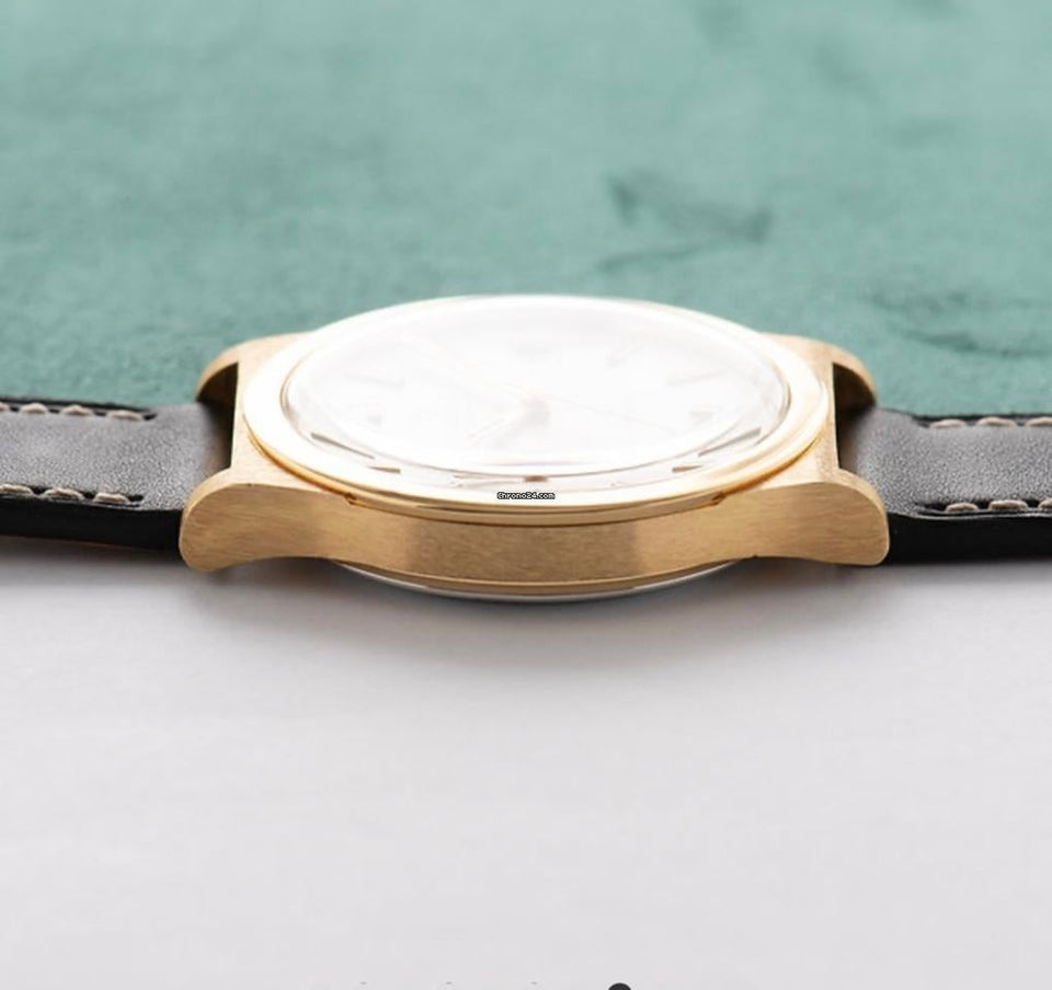 Omega Genève