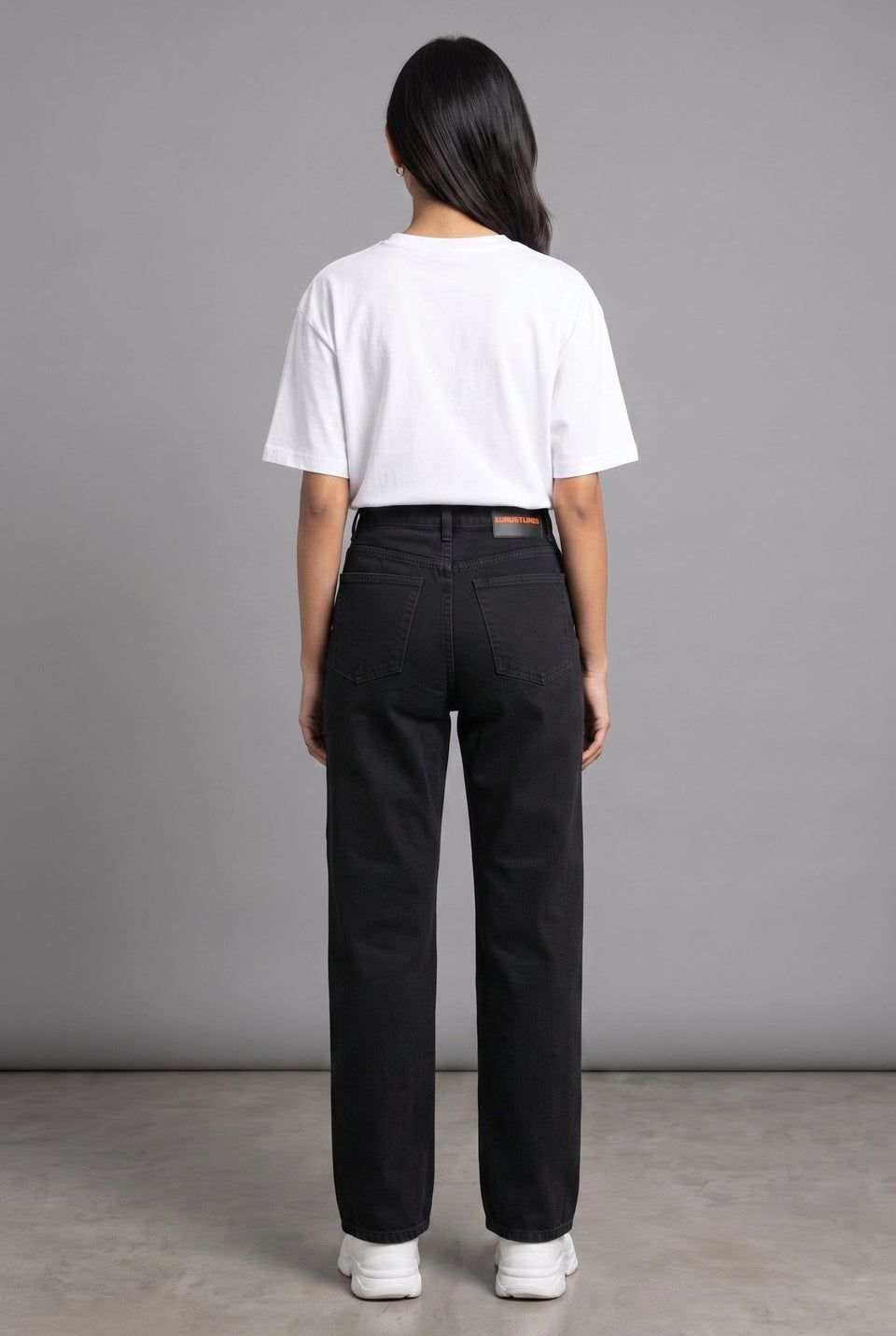 CLASSIC BLACK DENIM WOMEN'S JEANS