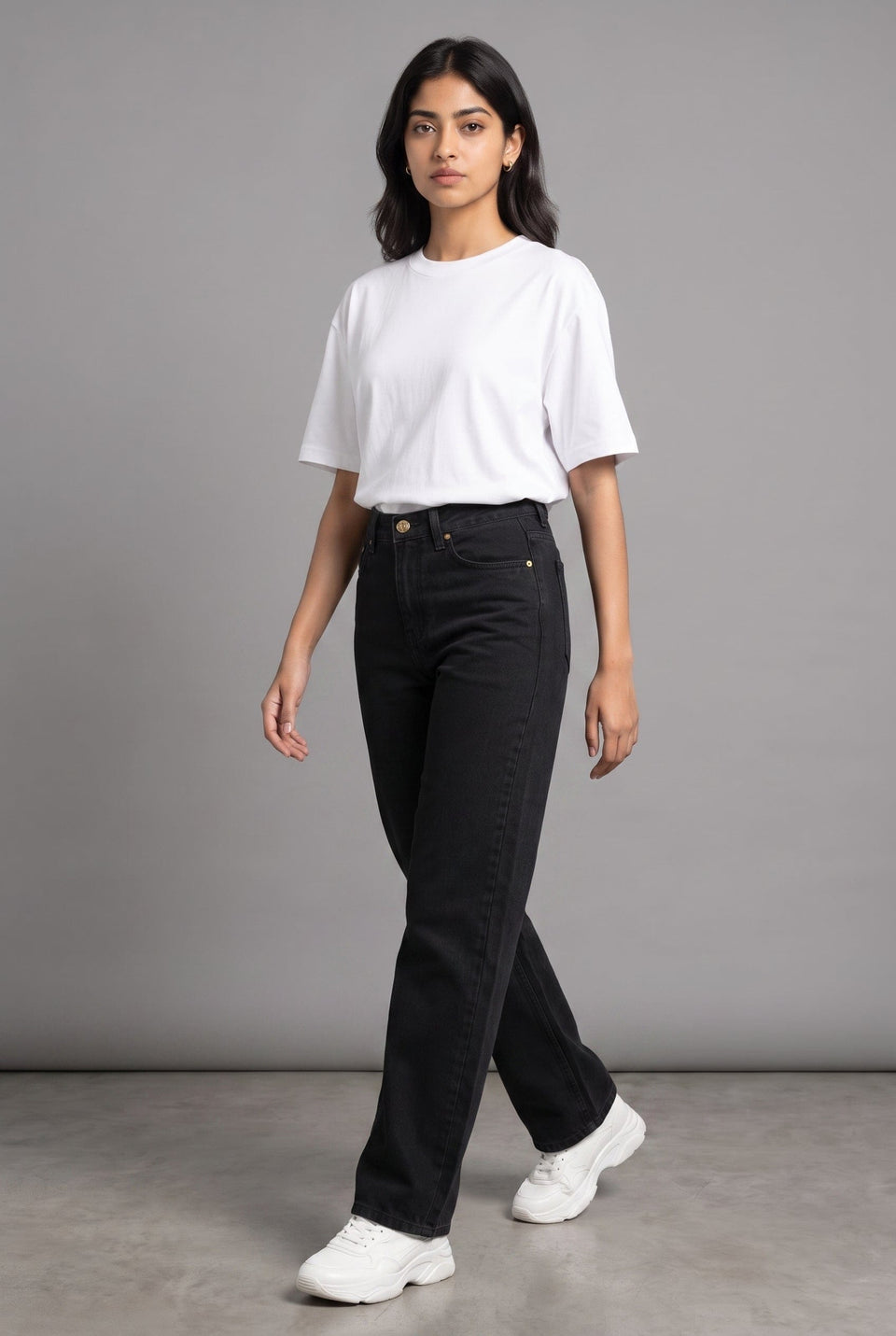 CLASSIC BLACK DENIM WOMEN'S JEANS