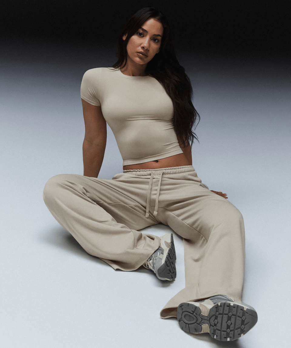 Women's Gymshark Lightweight Wide Leg Pants Regular Black