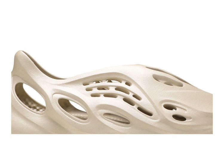 Yeezy Foam Runner Sand