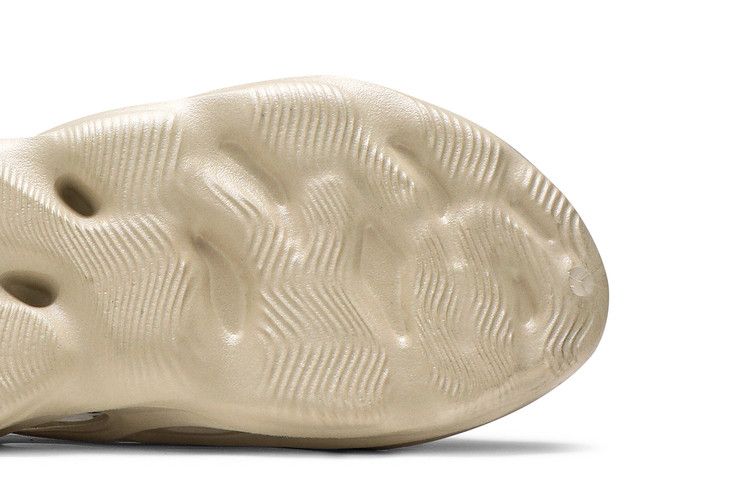 Yeezy Foam Runner Sand