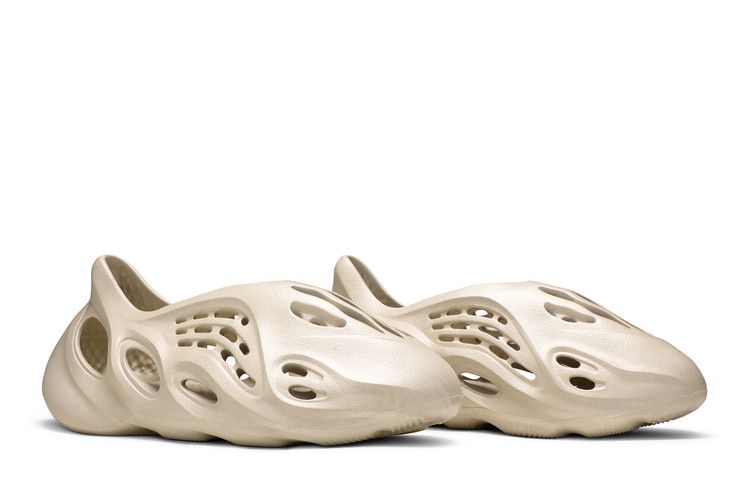 Yeezy Foam Runner Sand