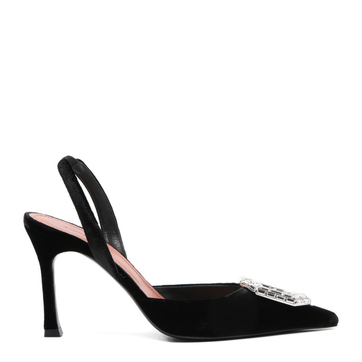 Heel Black