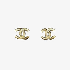 RE290 - CHANEL CC Logo Silver Earrings