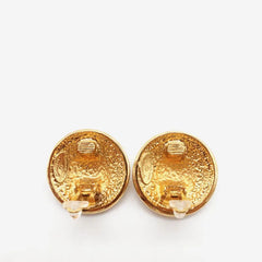 JM891 - CHANEL Vintage Gold Plated Clip-On Earrings