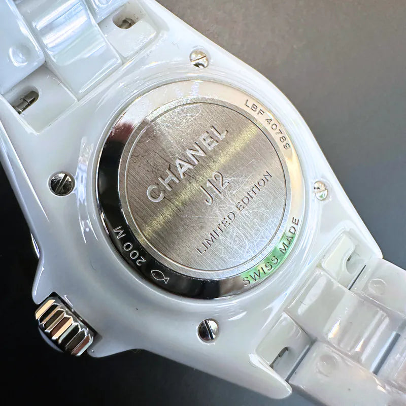 RB309 - CHANEL White Stainless Steel Ceramic J12 H7419 Quartz Women's Wristwatch - 34 mm