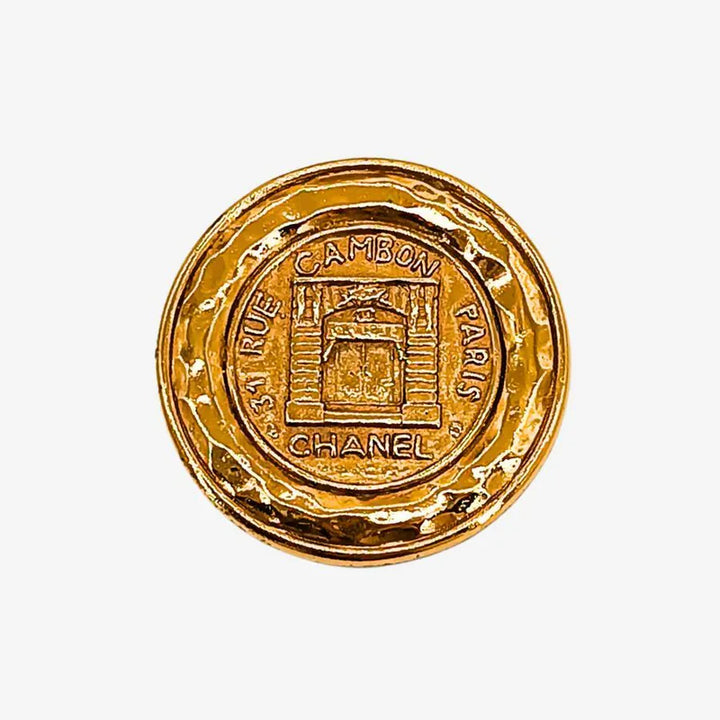 RC321 - CHANEL Vintage Gold Brooch