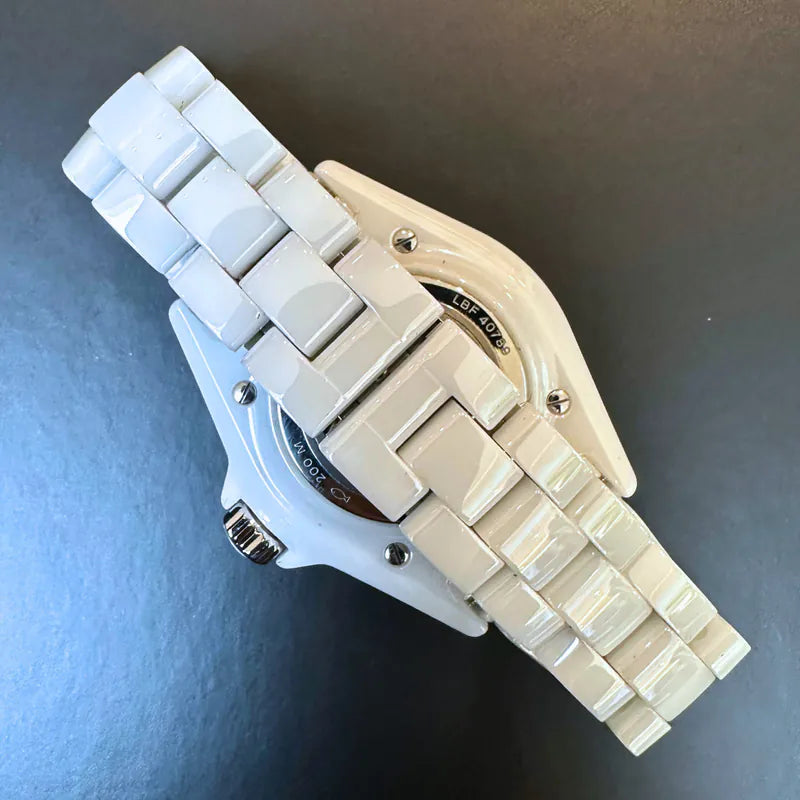 RB309 - CHANEL White Stainless Steel Ceramic J12 H7419 Quartz Women's Wristwatch - 34 mm