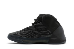 Yeezy Quantum Onyx