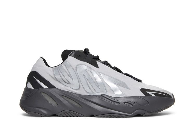 Yeezy Boost 700 Mnvn Metallic