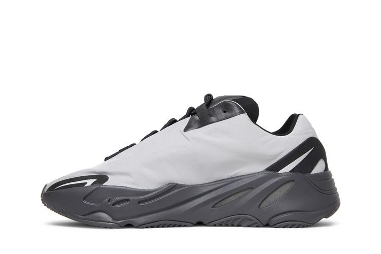 Yeezy Boost 700 Mnvn Metallic