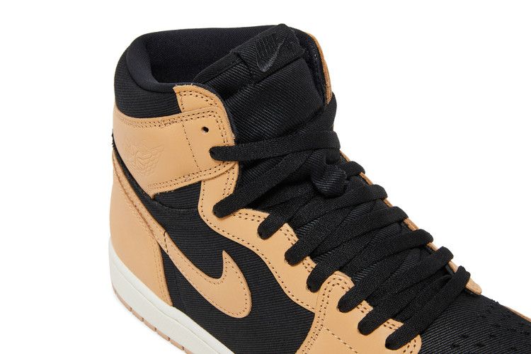 Air Jordan 1 Retro High OG Heirloom
