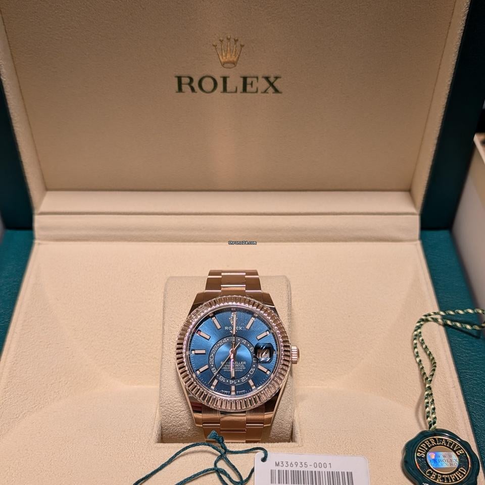 Rolex | Sky-Dweller | 336935 | 42 mm | Rose gold | Blue | Manual winding