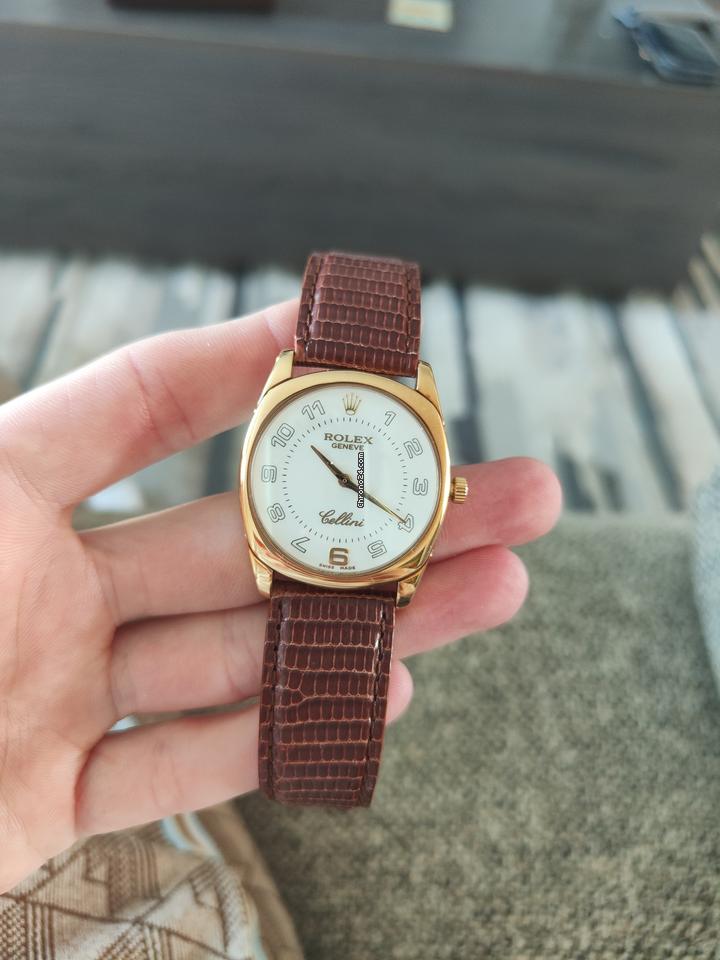 Rolex | Cellini | 4233 | 34 x 40 mm | Leather | Manual winding
