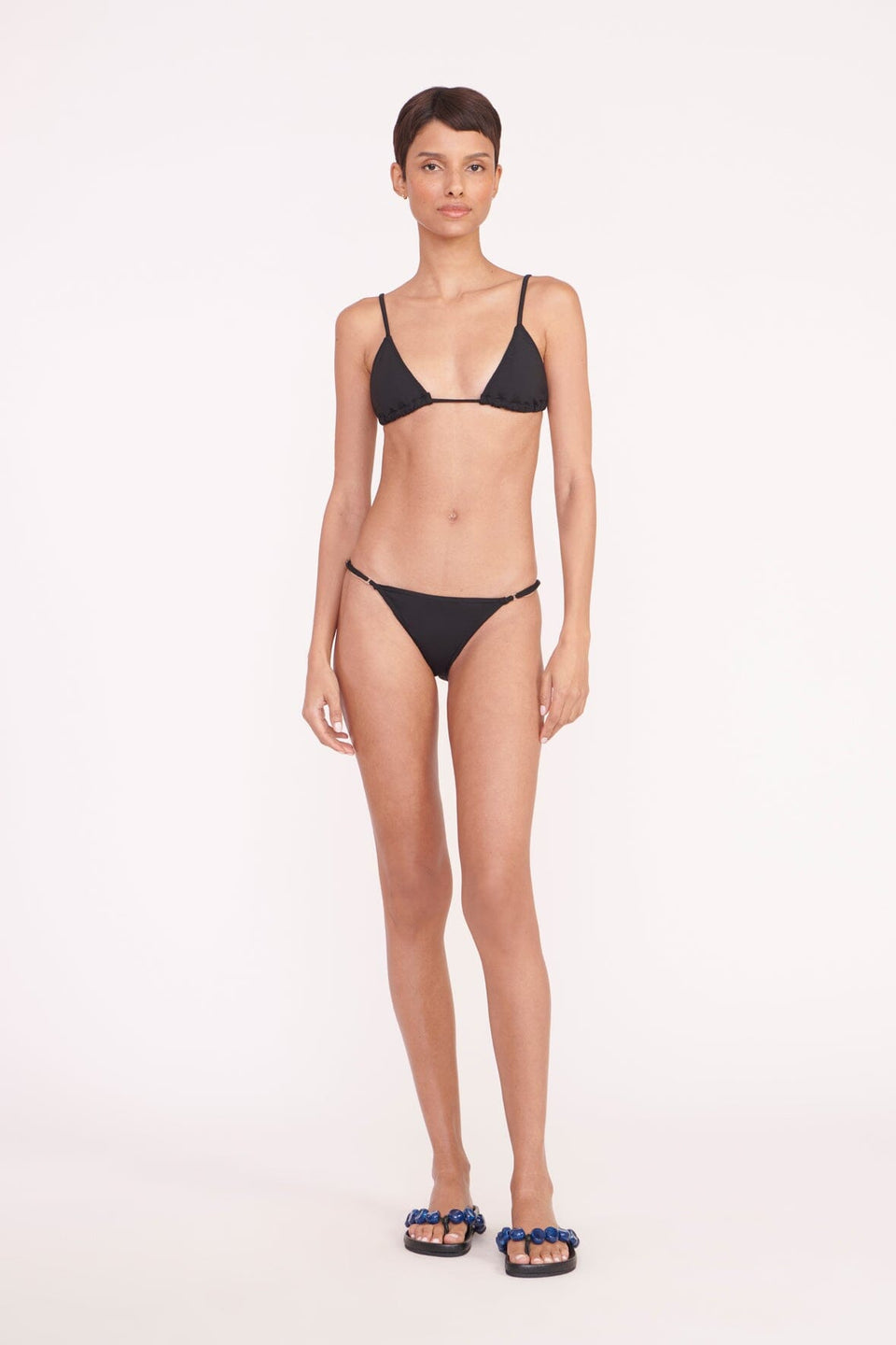 ALEXIS TRIANGLE TOP BLACK
