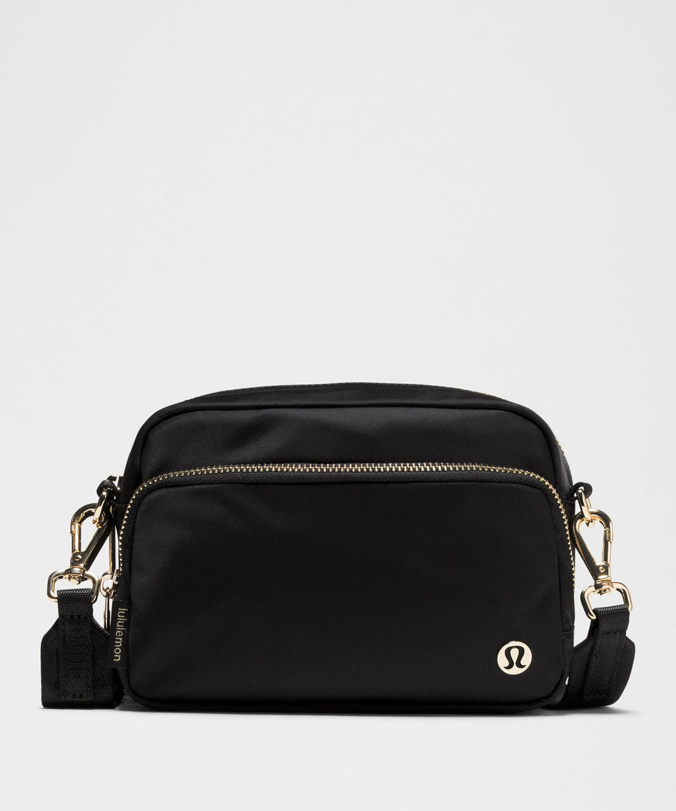 Lululemon Everywhere Crossbody Bag 2L *Metal Hardware