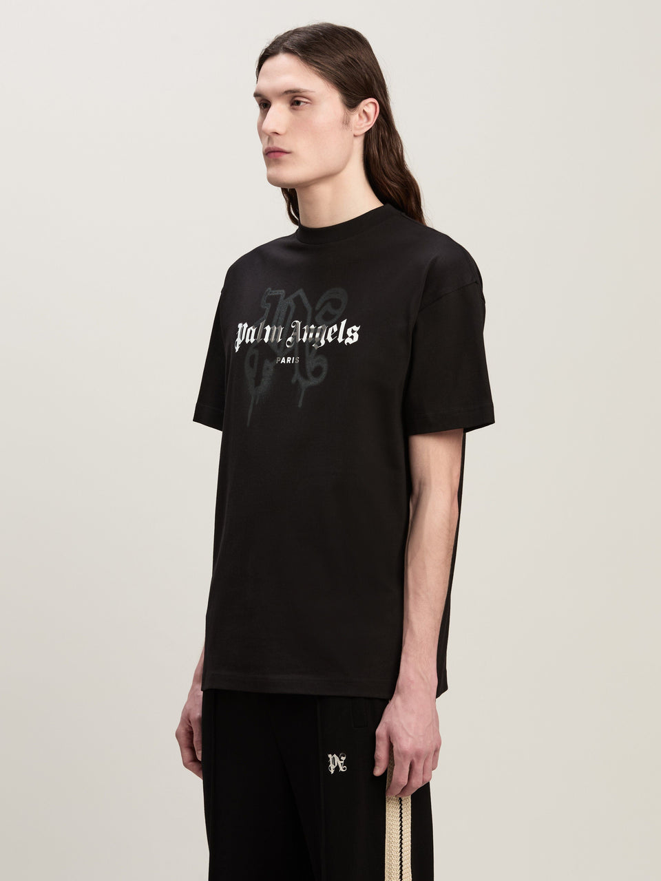 PARIS MONOGRAM SPRAY TEE BLACK