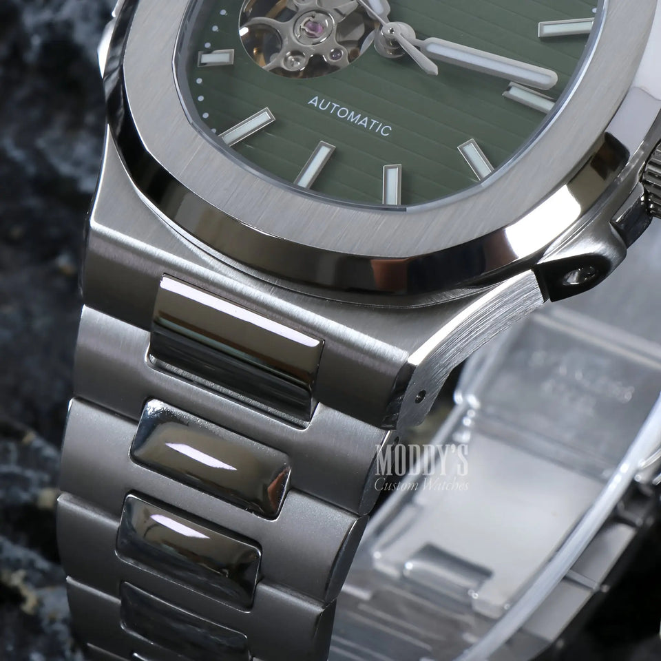 Nautiko Olive Green Open Movement
