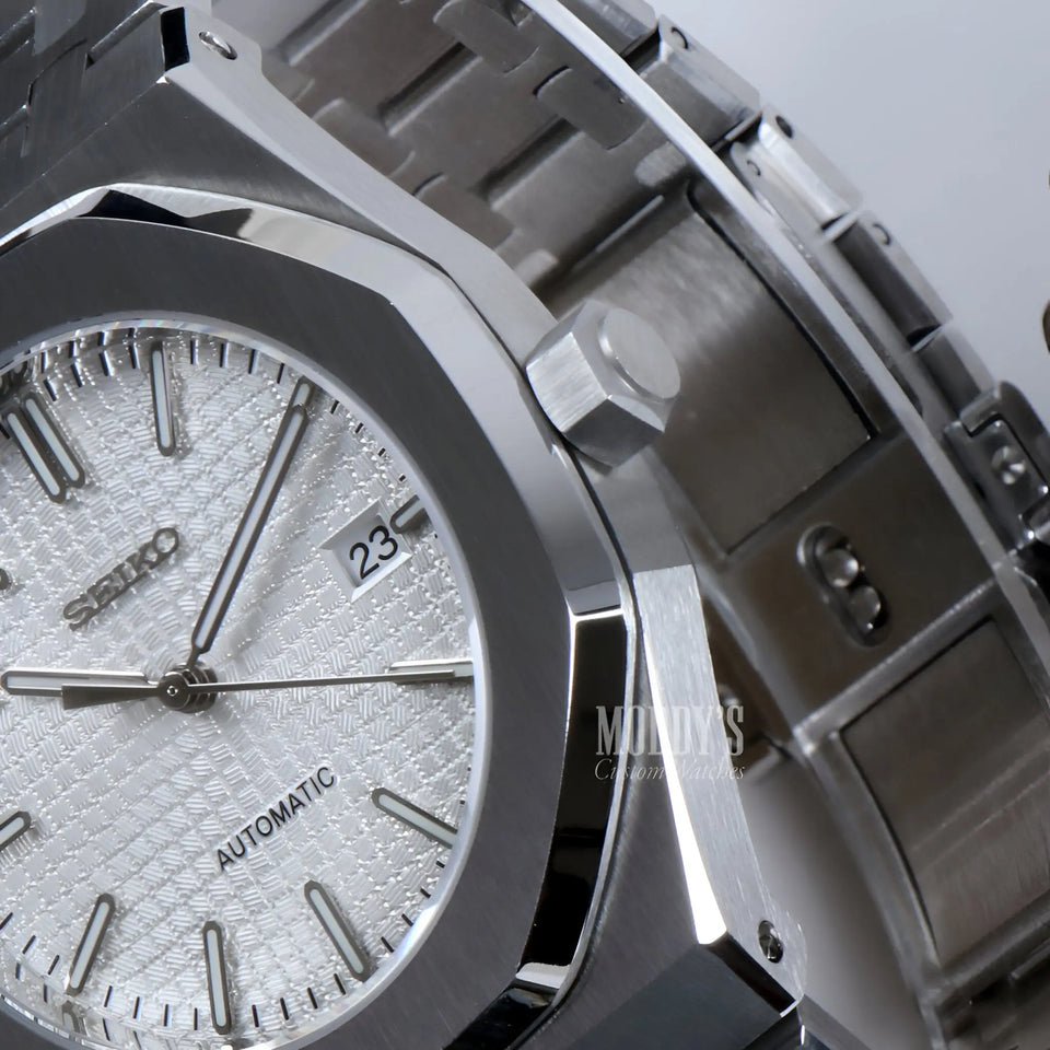 Royal Seikoak White