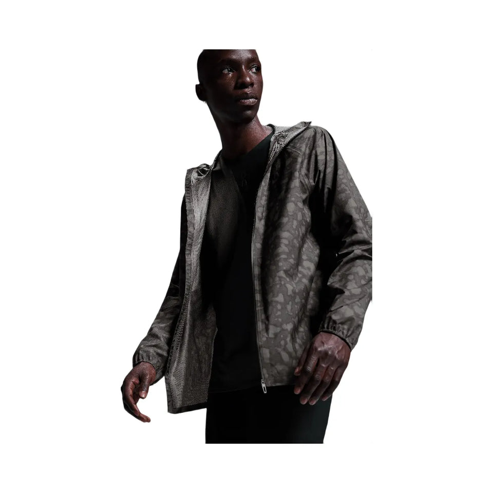 On Ultra Jacket Eclipse