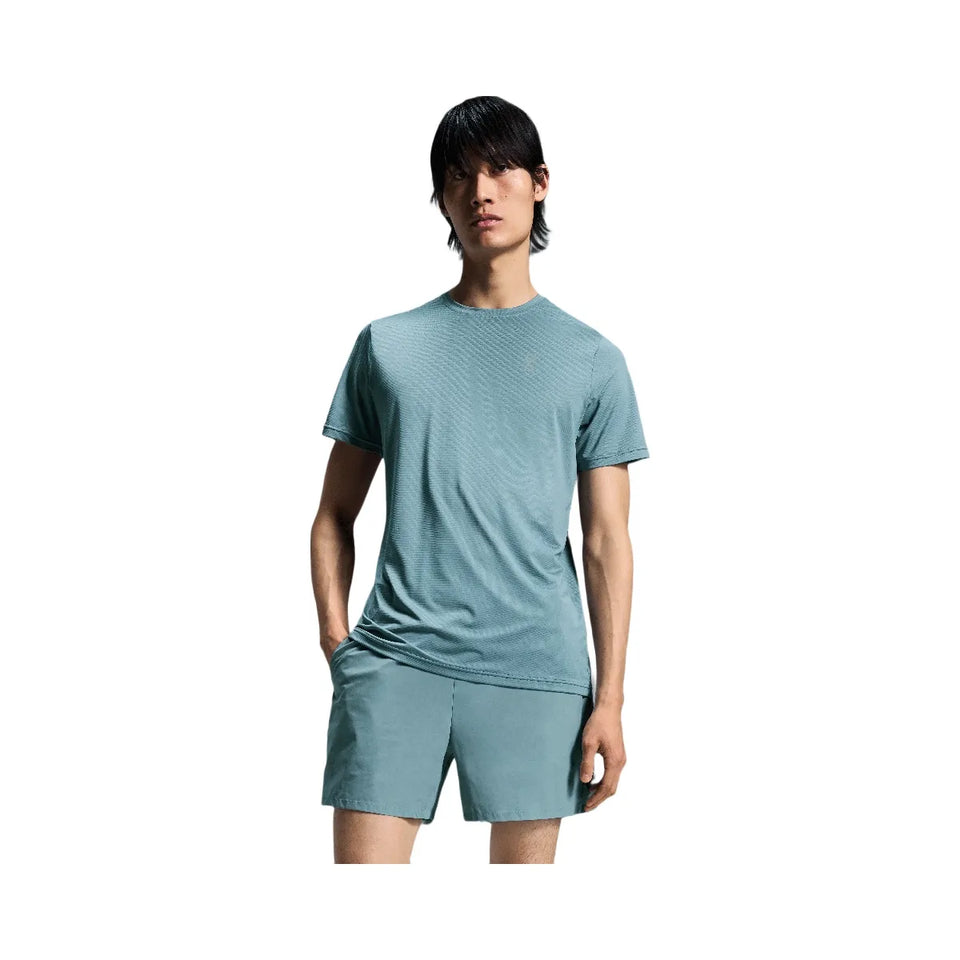 On Essential Shorts Coast