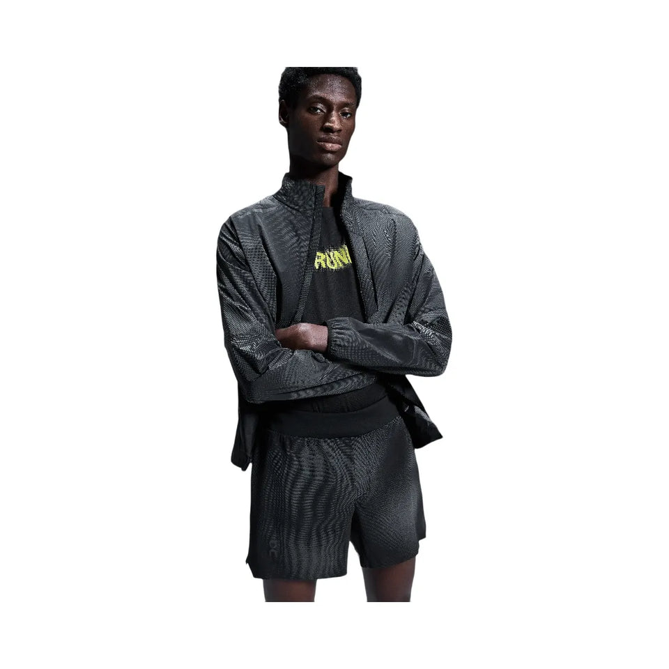 On Lightweight Shorts Lumos Black
