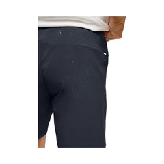 On Performance Hybrid Shorts Navy