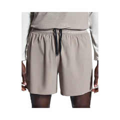 On 5" Performance Shorts Cinder
