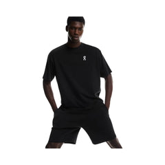 On Focus Tech Shorts Black