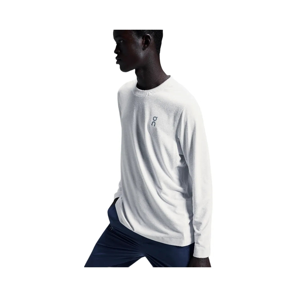 On Train Long-T White