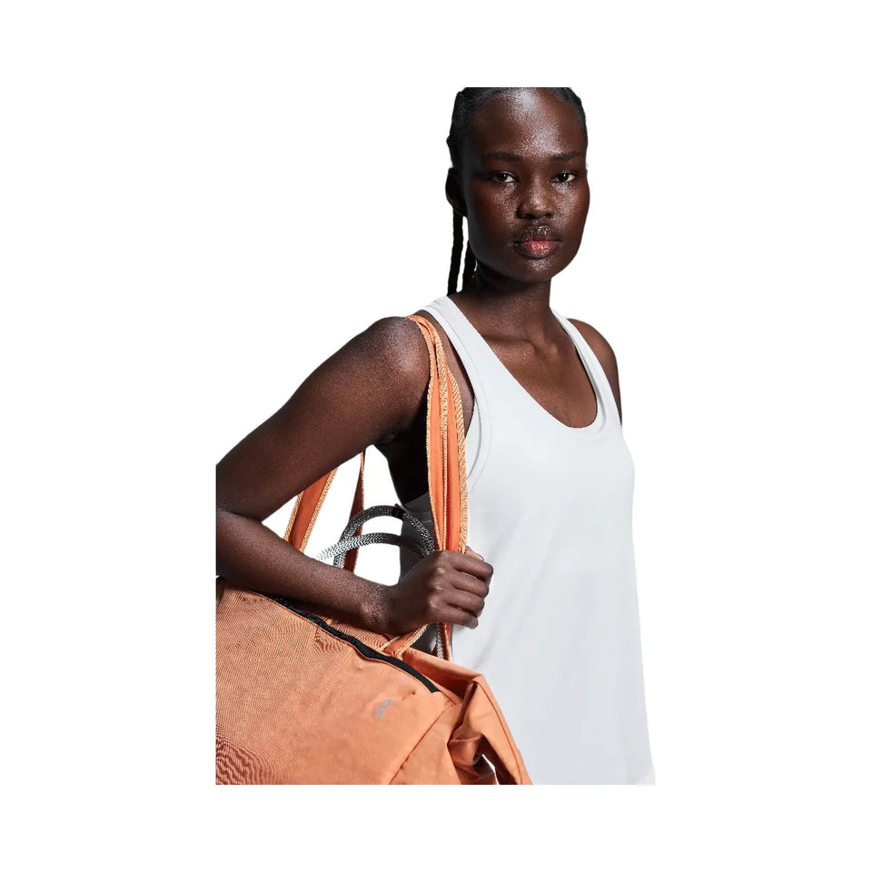 On Focus Tank White White