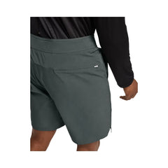 On Performance Hybrid Shorts Lead