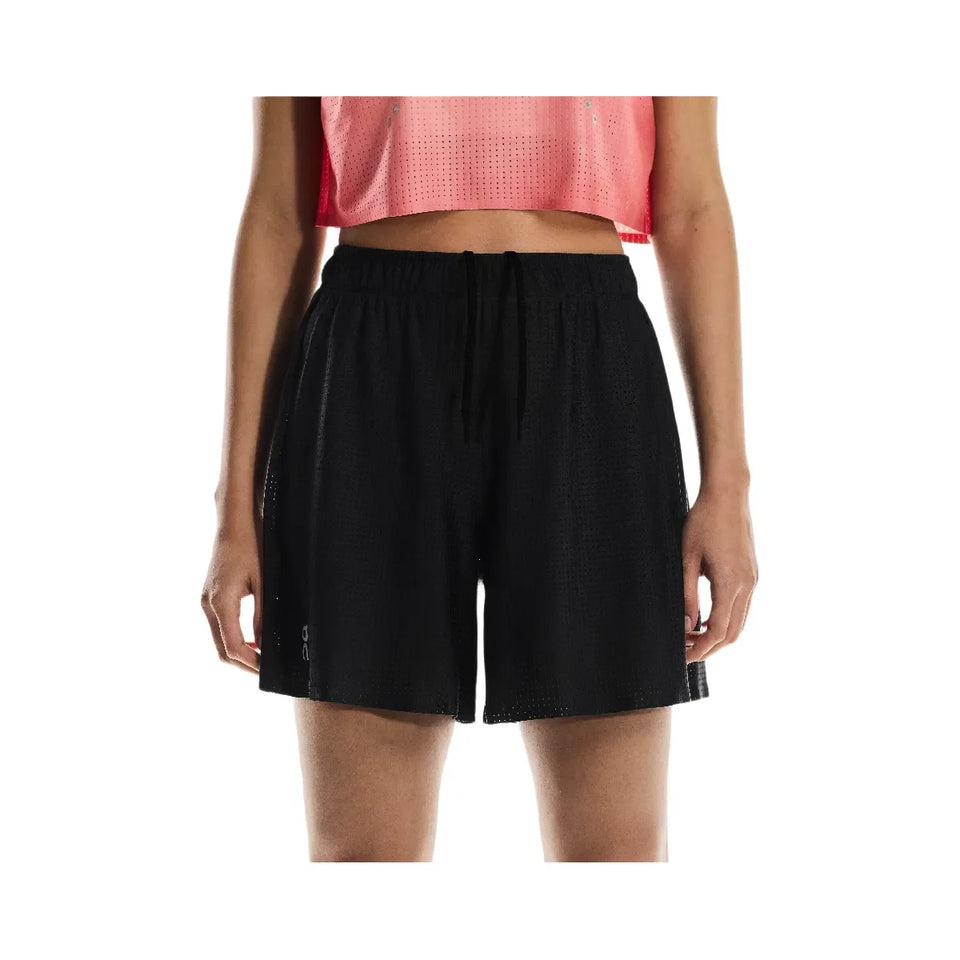On Pace Mesh Shorts Black