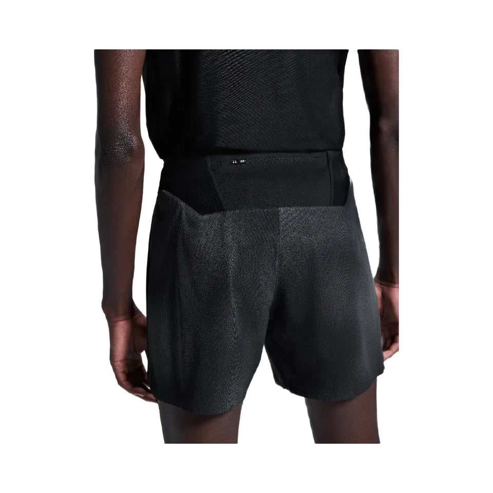On Lightweight Shorts Lumos Black