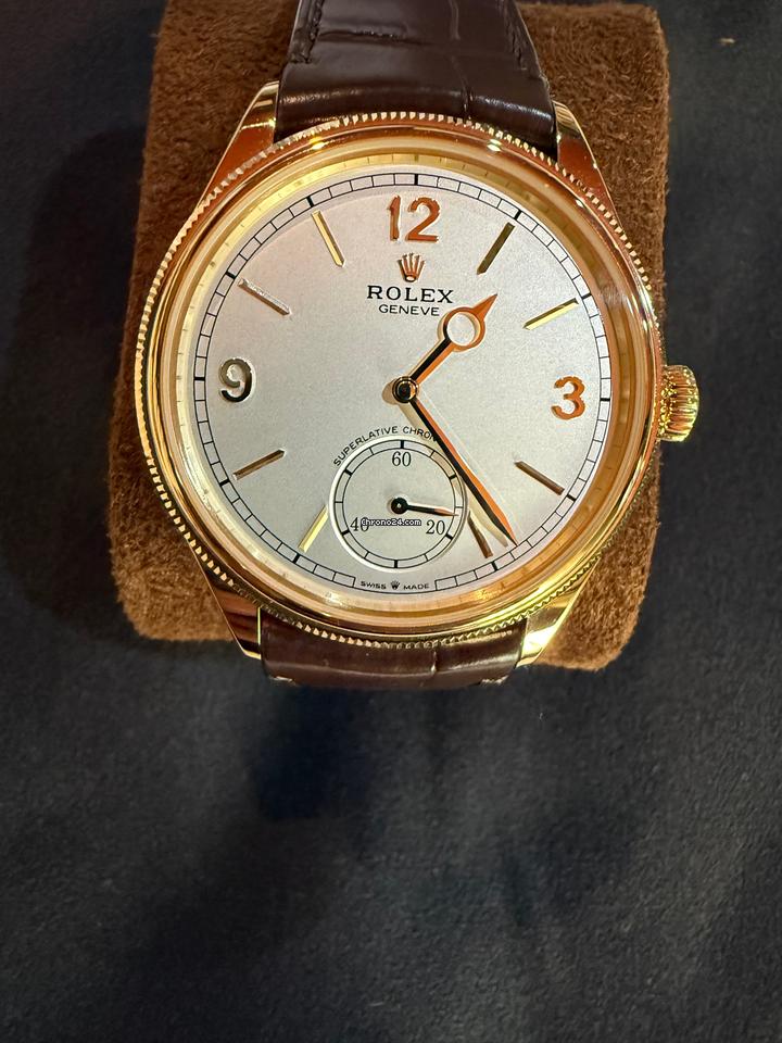 Rolex | 1908 | 52508 | Yellow gold | 39 mm | Crocodile skin | White | Automatic