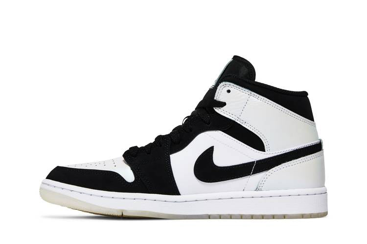 Air Jordan 1 Mid SE Black And White