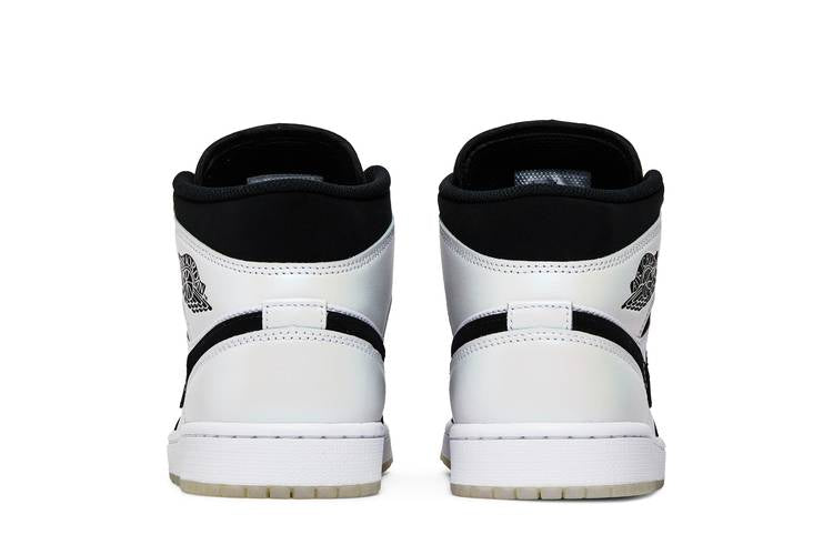 Air Jordan 1 Mid SE Black And White
