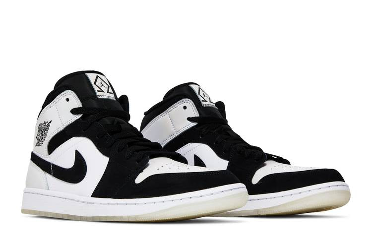 Air Jordan 1 Mid SE Black And White